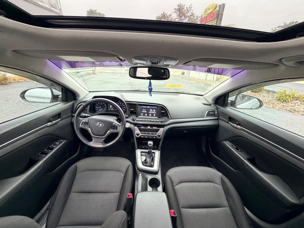 2018 Hyundai Elantra Value Edition - Photo 23