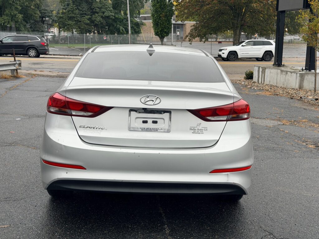 2018 Hyundai Elantra Value Edition - Photo 8