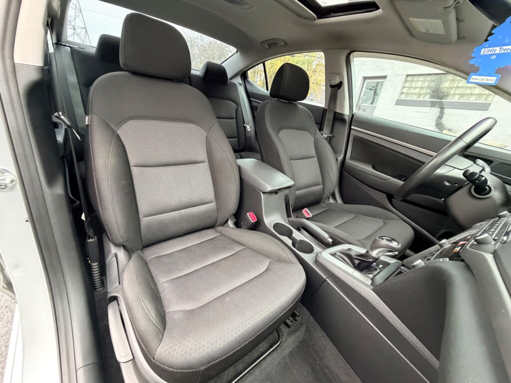 2018 Hyundai Elantra Value Edition - Photo 29