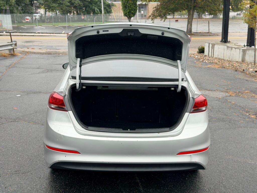 2018 Hyundai Elantra Value Edition - Photo 27