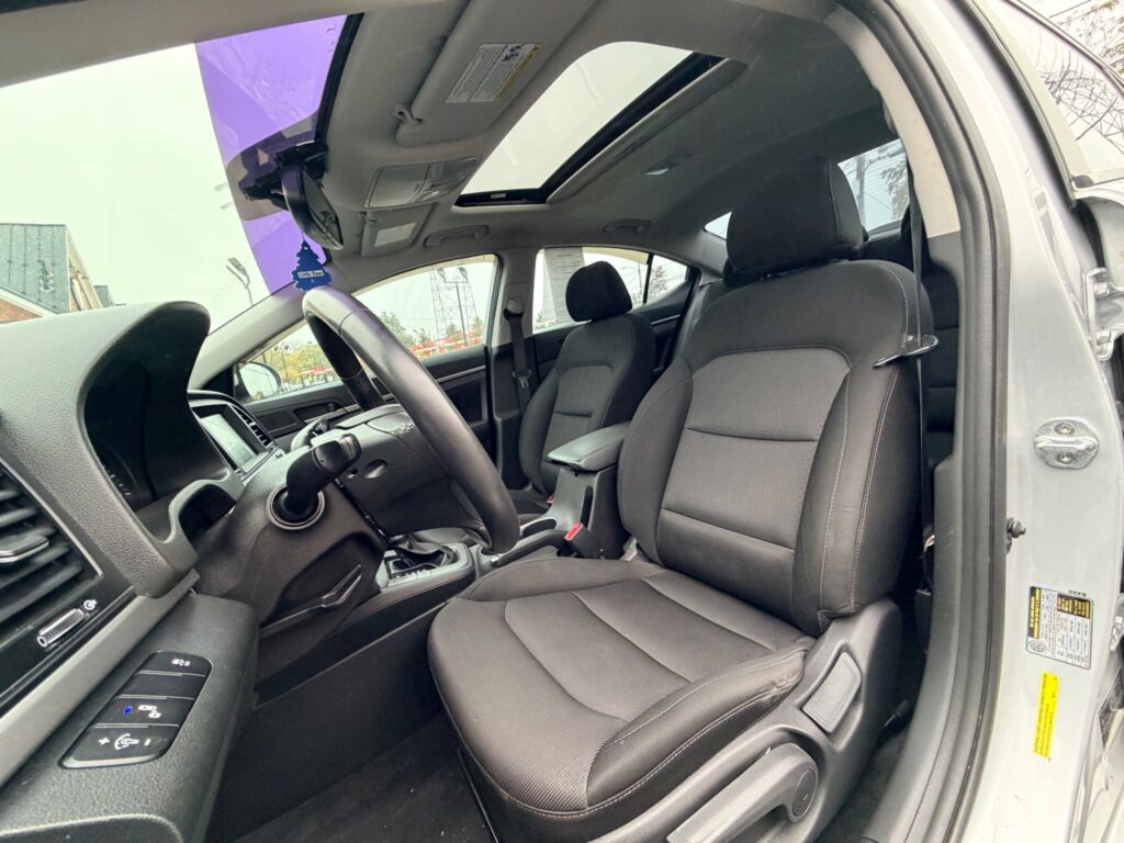 2018 Hyundai Elantra Value Edition - Photo 25