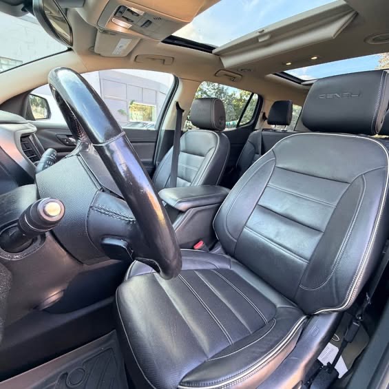 2019 GMC Acadia Denali - Photo 14