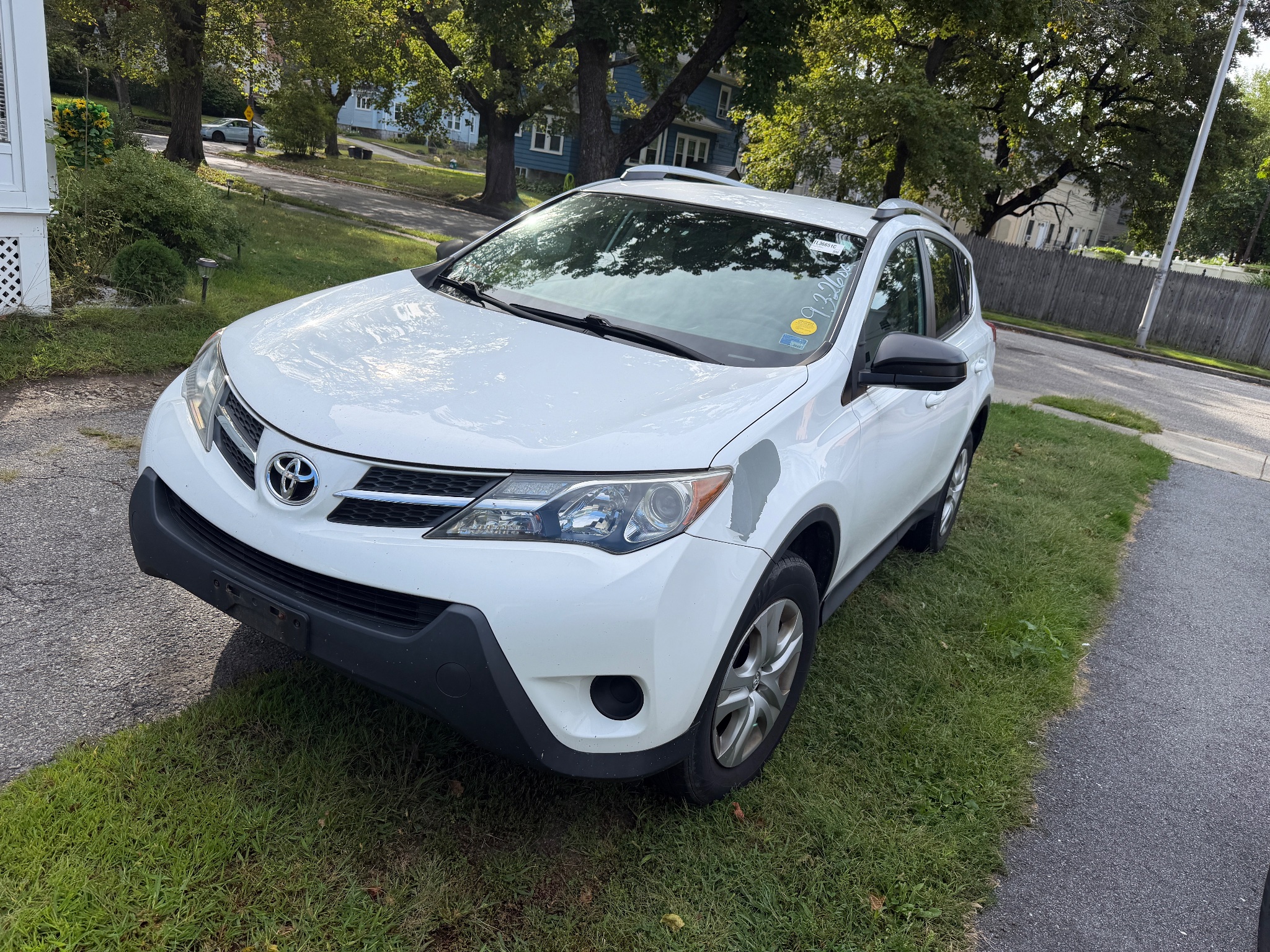 2013 Toyota RAV4 LE - Photo 20