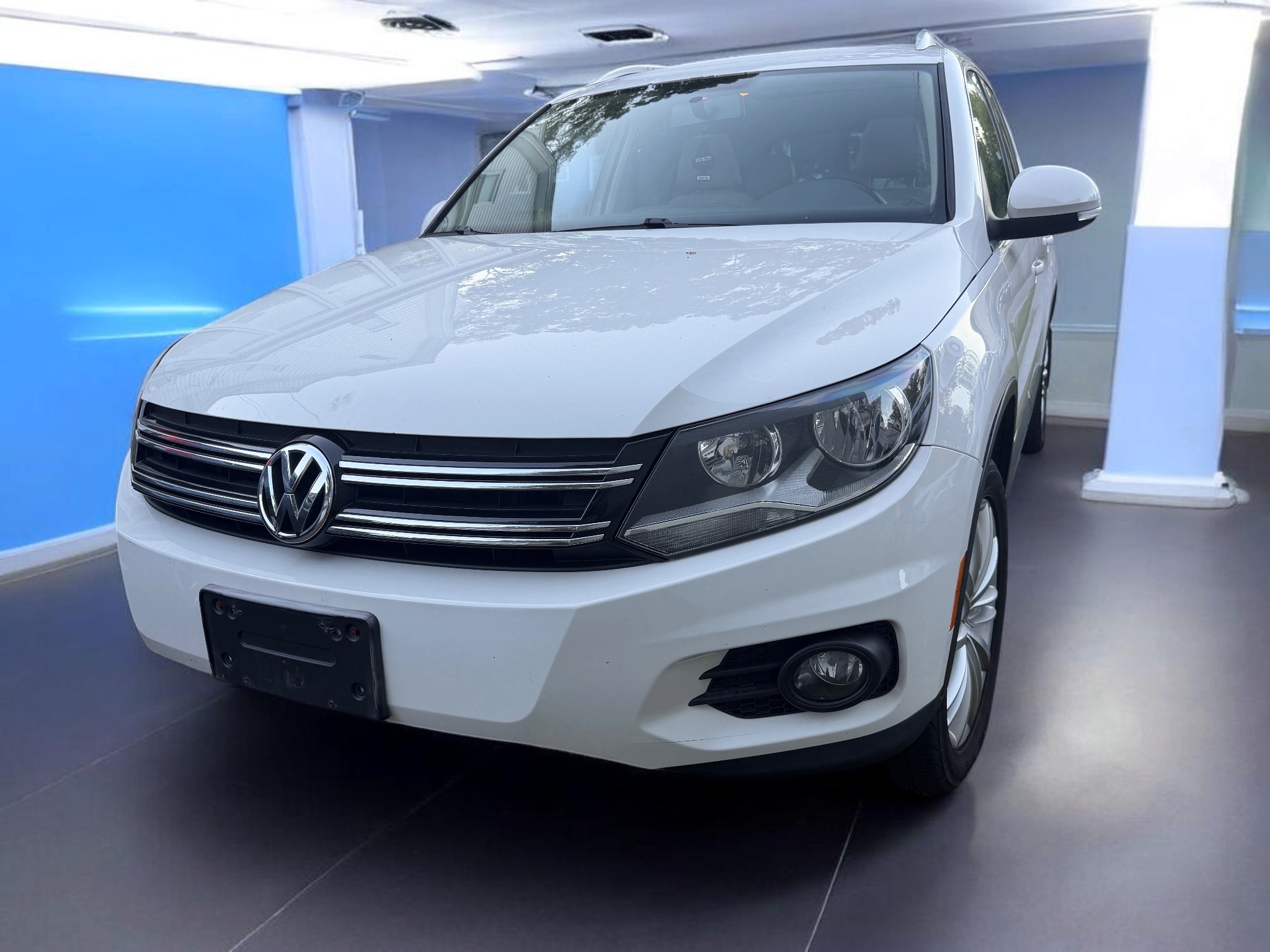 A vehicle in stock at Hello Auto GS in Worcester, Massachusetts