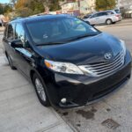 2015 Toyota Sienna XLE &mdash; photo 14