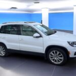2013 Volkswagen Tiguan 4-Motion &mdash; photo 2