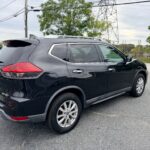 2018 Nissan Rogue SV &mdash; photo 4
