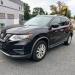 2018 Nissan Rogue SV &mdash; photo 3